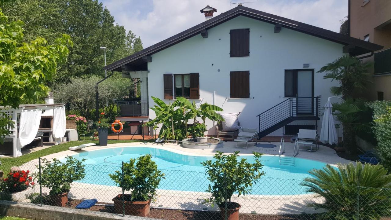B&B Casa Gaia - Sirmione Buitenkant foto