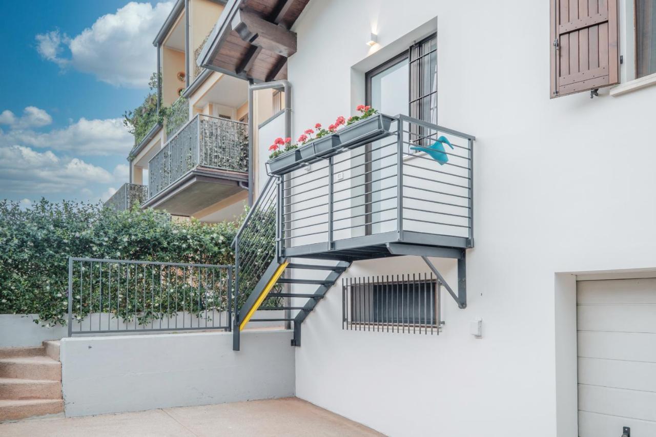 B&B Casa Gaia - Sirmione Buitenkant foto