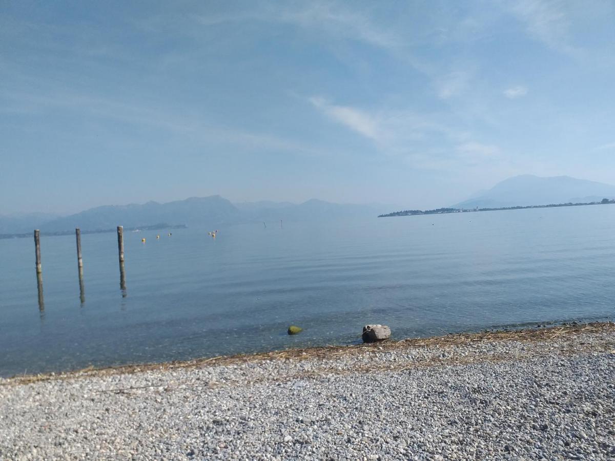 B&B Casa Gaia - Sirmione Buitenkant foto