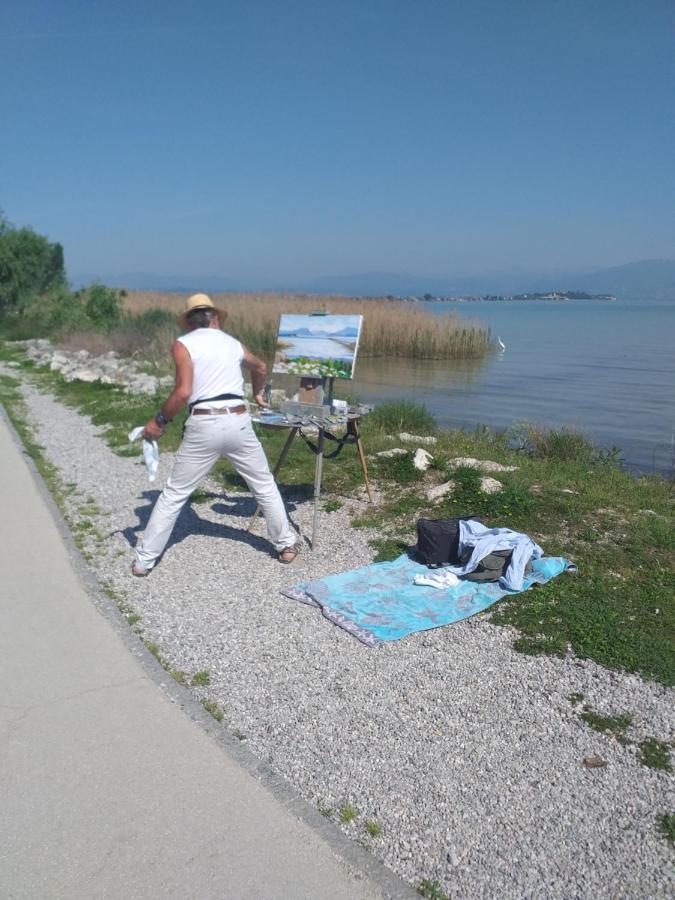 B&B Casa Gaia - Sirmione Buitenkant foto